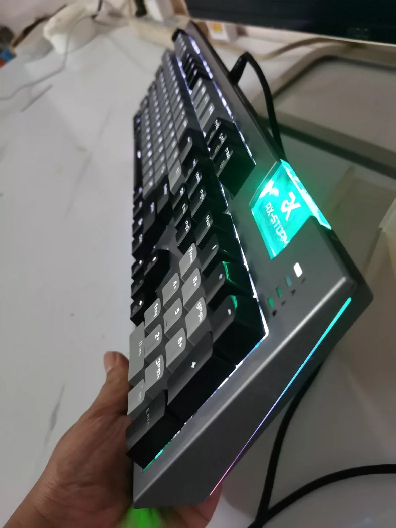 电竞馆不做几十套西